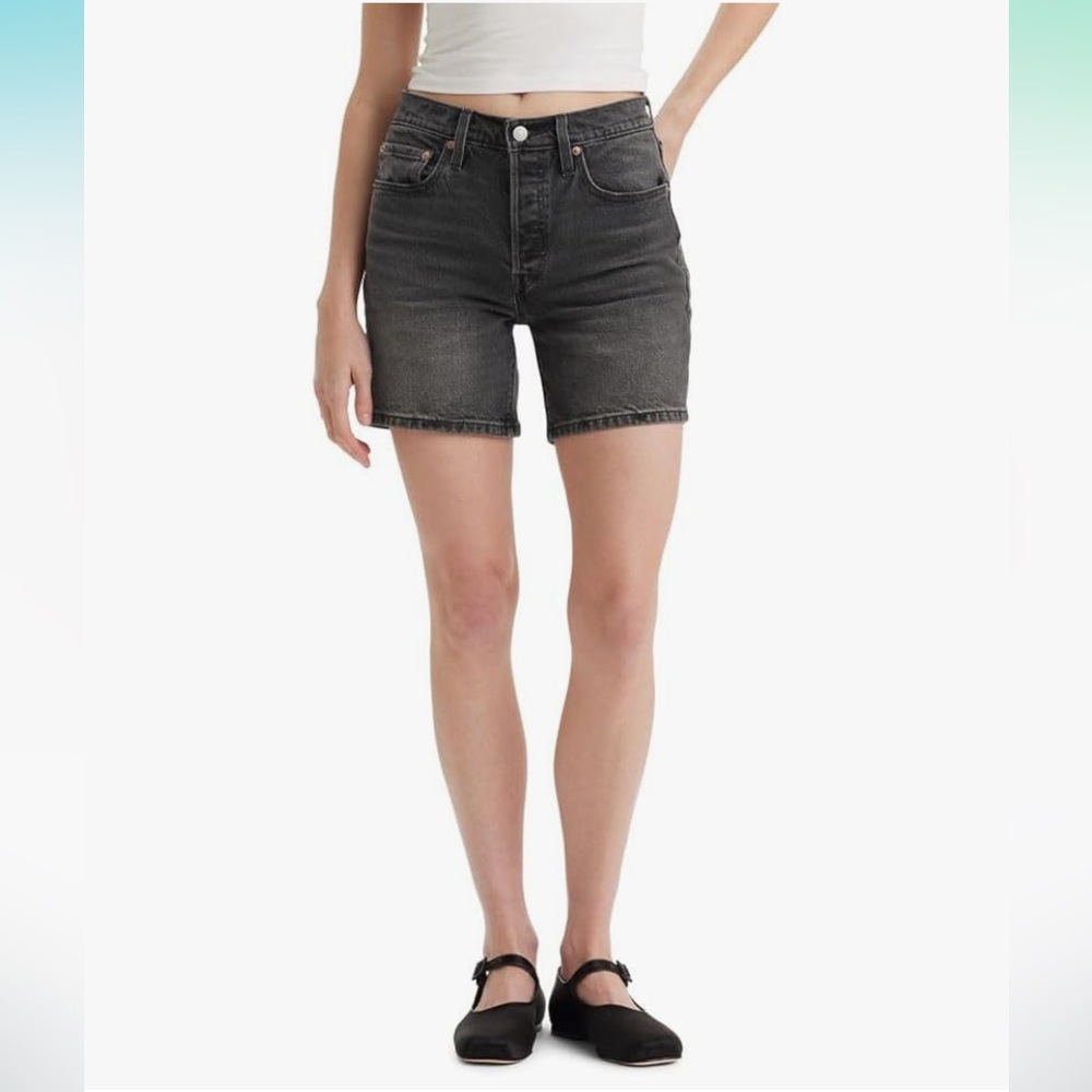 Levi’s 501 Mid Thigh Short